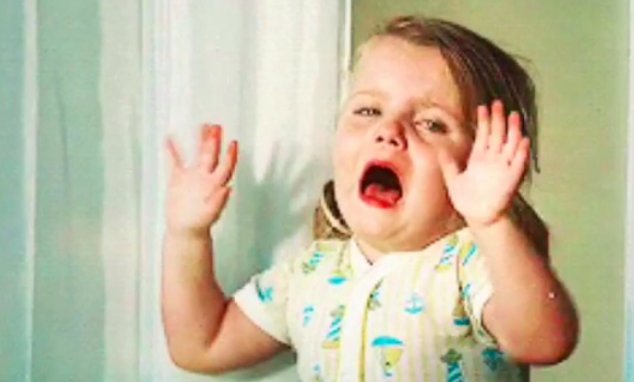 EliteDaily's tweet photo. When it's beautiful outside and I'm stuck in the office: https://t.co/Hk8Aldqdn3