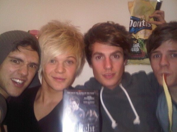LawsonStreetTm's tweet photo. #TBT Some more crackers @LawsonOfficial 😏 #datarmtho https://t.co/XL9LBs79yO