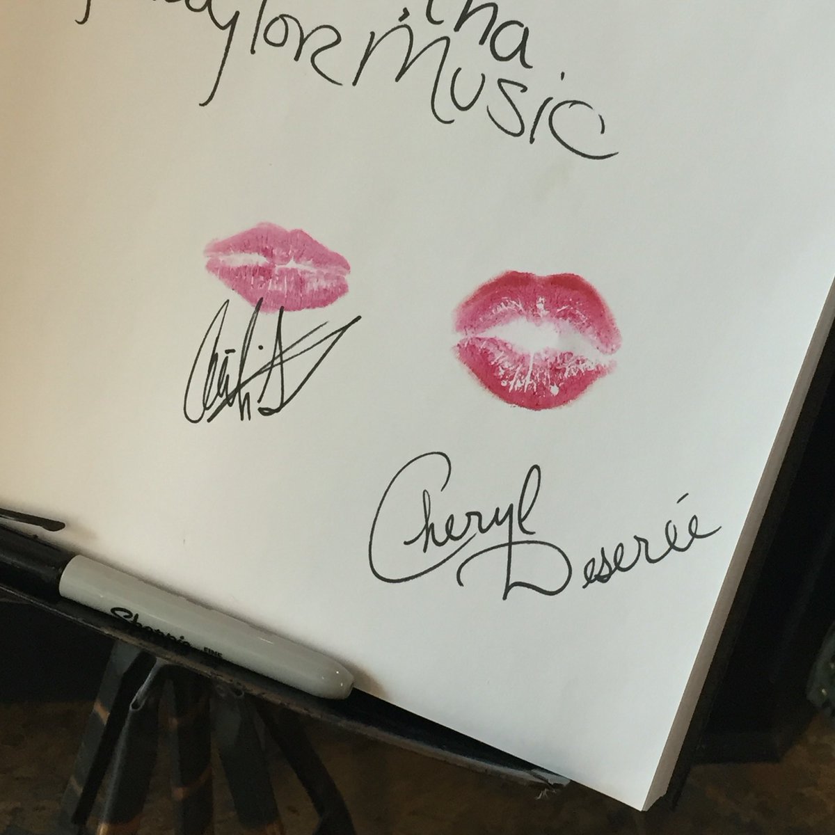 DrunkYardDogs's tweet photo. This is how the girls of #NashvilleBurlesque sign @ManuelCouture's guest book. https://t.co/tbzHuPoojs