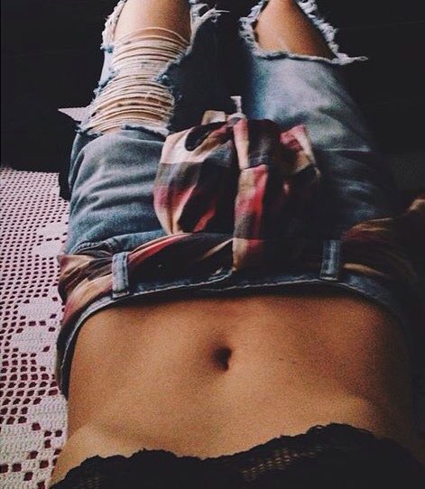 AlternPict tweet picture