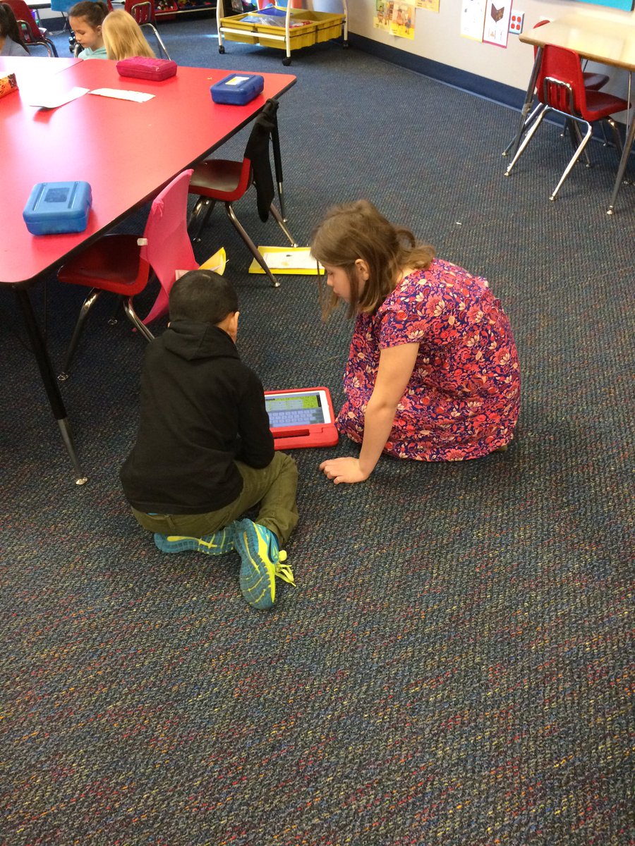 StarsideMarney's tweet photo. Helped the kindergarteners tell their favorite dr Seuss book on padlet #secomets https://t.co/P4tFbWLETZ