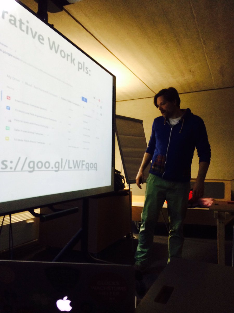 NextMediaHH's tweet photo. Extra aus Berlin angereist für unseren Sales Funnel Workshop @Jormason "Vertrieb ist jung, cool &amp; sexy" @betahausHH https://t.co/XaWYuQ8Ksd