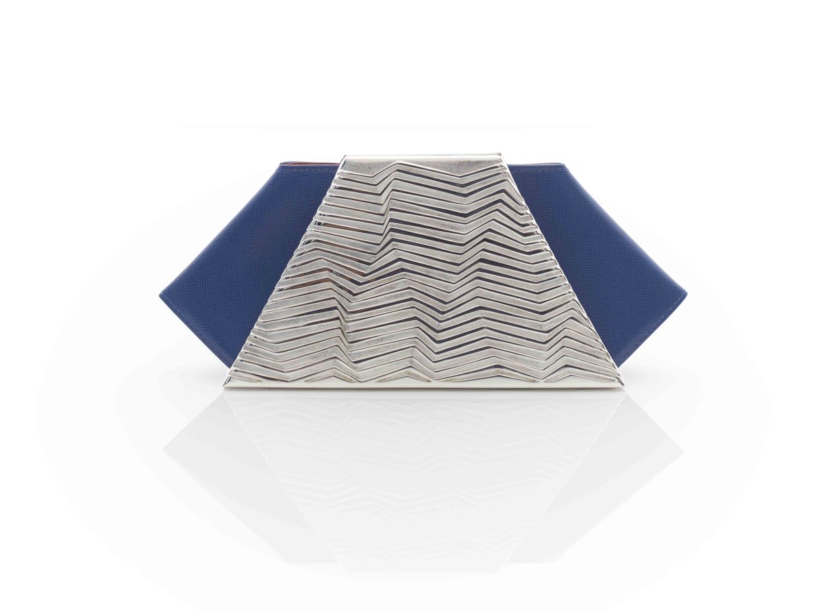 “Britain is the world’s centre for modern studio silver" - #SilverSpeaks is in town  <a href="/htsi/">HTSI</a> > bit.ly/08zjx