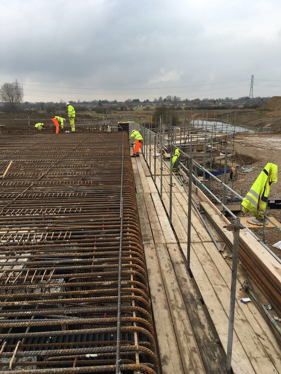 Startrightrebar's tweet photo. Houghton Regis deck 32mm complete #start right reinforcement# BRIDGE # steel fixing # Start Right Finish Right https://t.co/aj4iODnC80