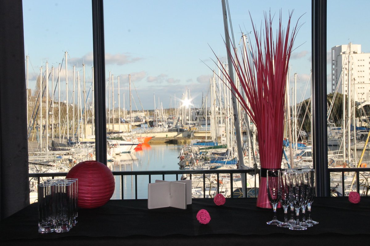Lorient_Event's tweet photo. Le Palais Congrès #Lorient #Bretagne Sud = cadre idéal pour vos événements pro #séminaire #cocktail  @VilledeLorient https://t.co/GR7eRy3S6Y