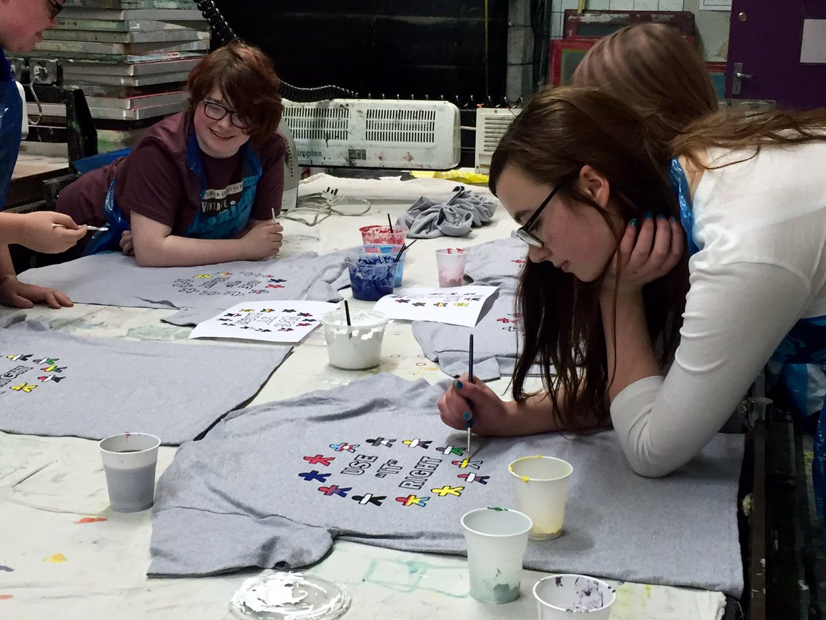 RGULibrary's tweet photo. Excited to see the final design of our tshirts! @RGULGBT @zoneyouthlgbt @GraysArtSchool #useitright #abdnmakerspace https://t.co/6tYmIcvvqS