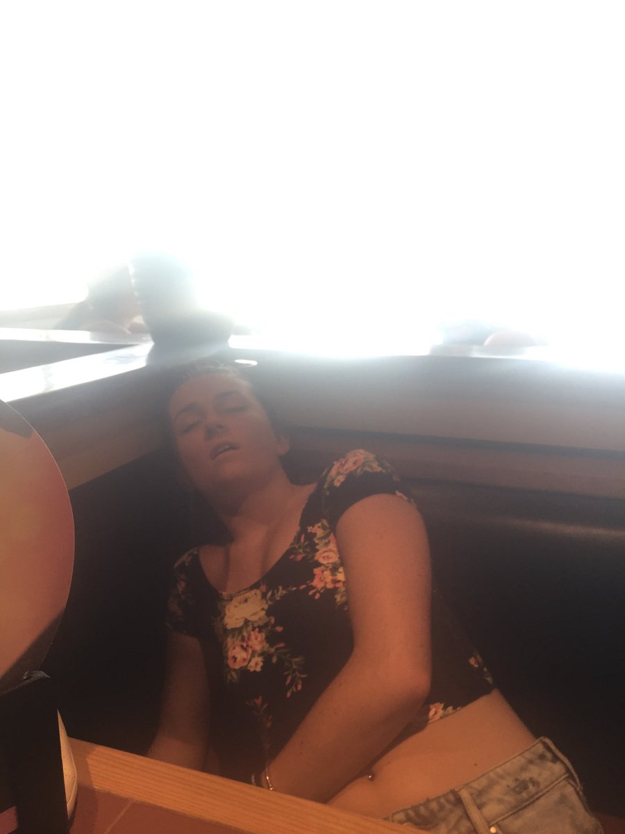 sio_tagh's tweet photo. Long night for @MeghanConcannon https://t.co/woCD7svIog