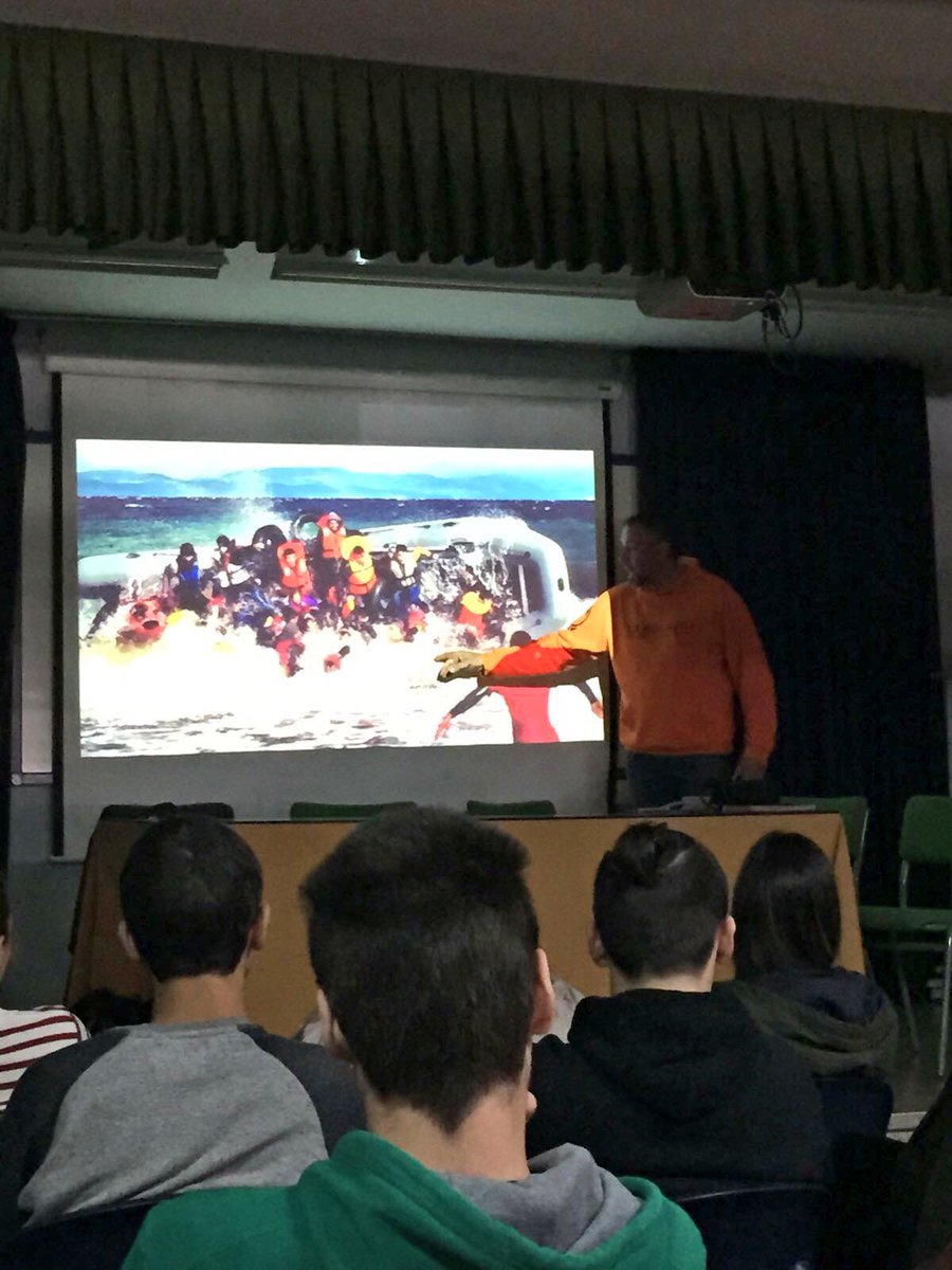 proemaid's tweet photo. Gracias al @IESAlixar de Castilleja de la Cuesta y a sus alumnos, por su interés en nuestro trabajo en #Lesbos. https://t.co/EyNivErDg7