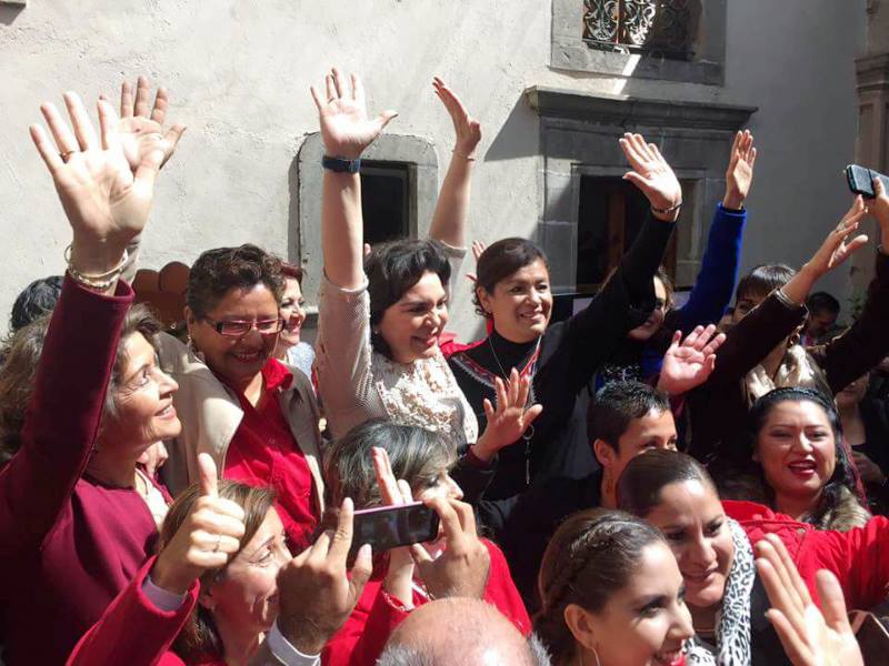 PRIGTO's tweet photo. El día de ayer tuvimos la visita de la Diputada Ivonne Ortega Pacheco https://t.co/kO4J9qYf1z