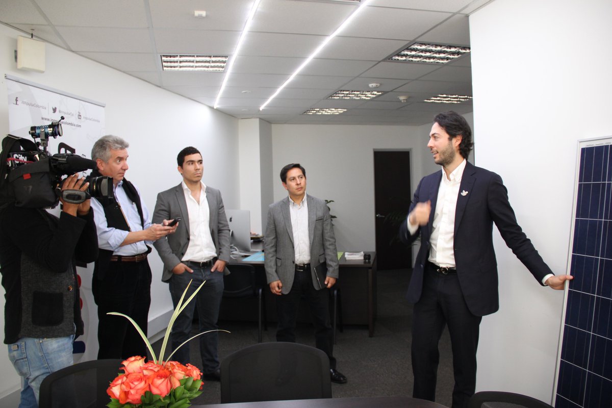 InnpulsaCol's tweet photo. #ApagarPaga | @QuinteroCalle presenta primera oficina pública con energía solar, iniciativa @InnpulsaCol e @InelcoSA https://t.co/7EJsNuCVb9