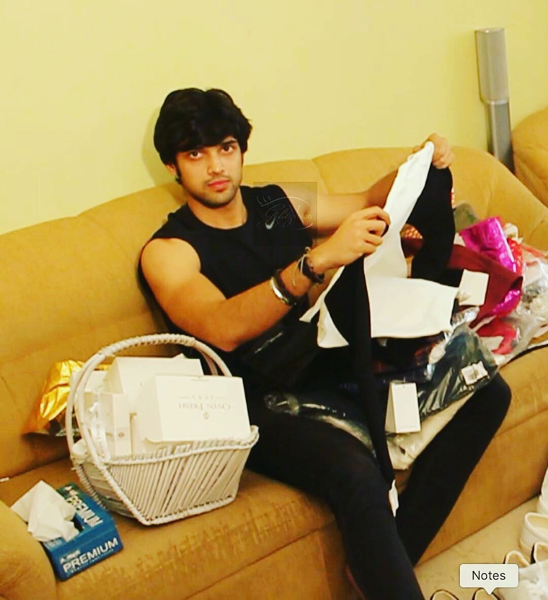RSM_M_'s tweet photo. #ParthuTeraBurdayaaya 🎈🎂🎈
#HBDBirthday various gift segments
Please watch for his cute expressions & whole Love💕😘😘 https://t.co/CMzsG8i9hT