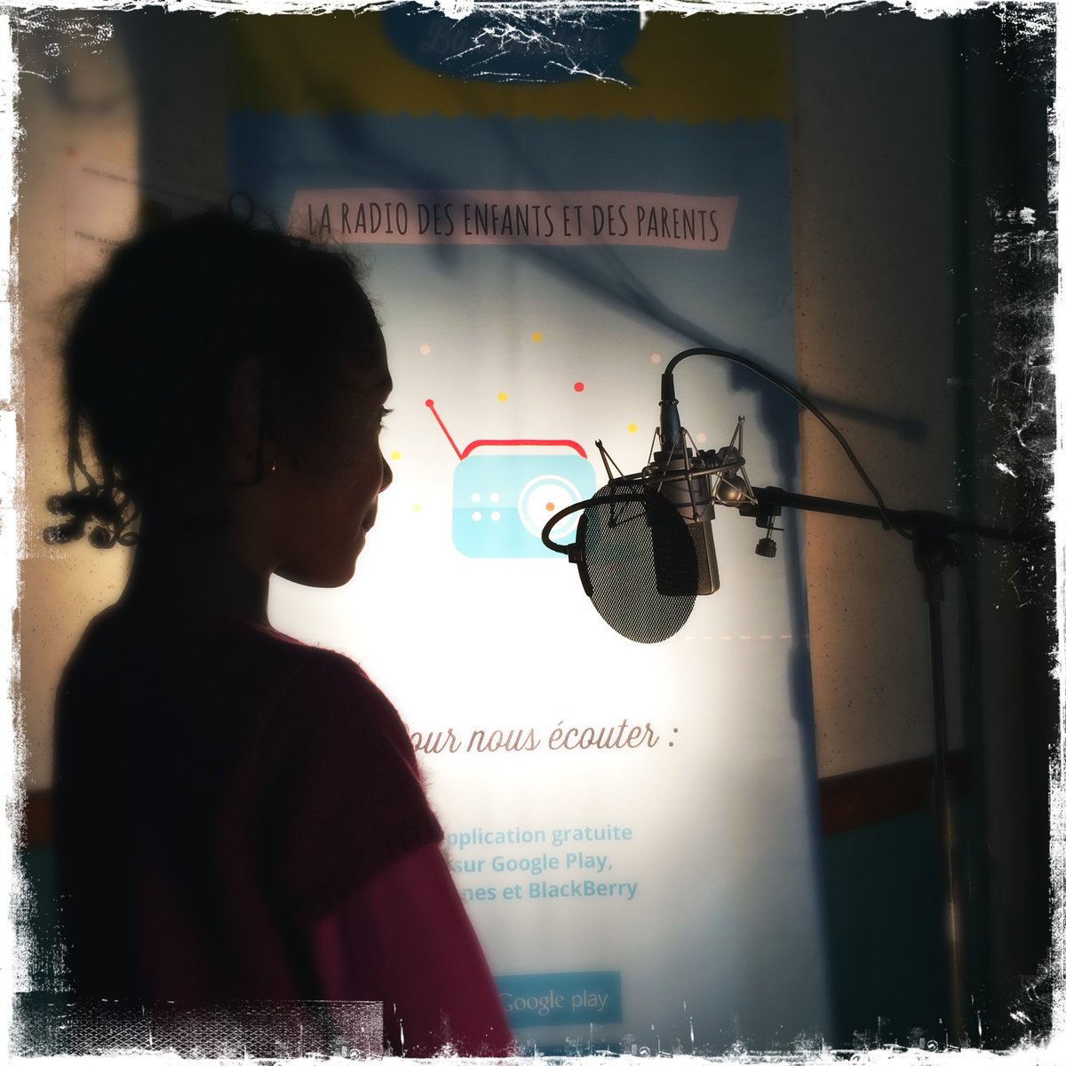 Ateliers radio à Provins le 02/04 de 11h à 16h30. Inscription gratuite ici : reservations@salondulivreprovins.fr