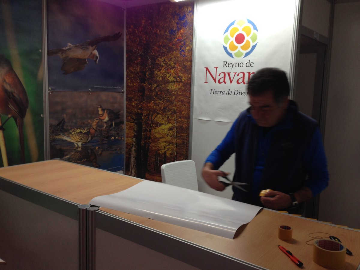 BirdingNavarra's tweet photo. Stand en FIO Extremadura listo para comenzar mañana #Navarra destino de naturaleza https://t.co/ndZhZOT5Ez