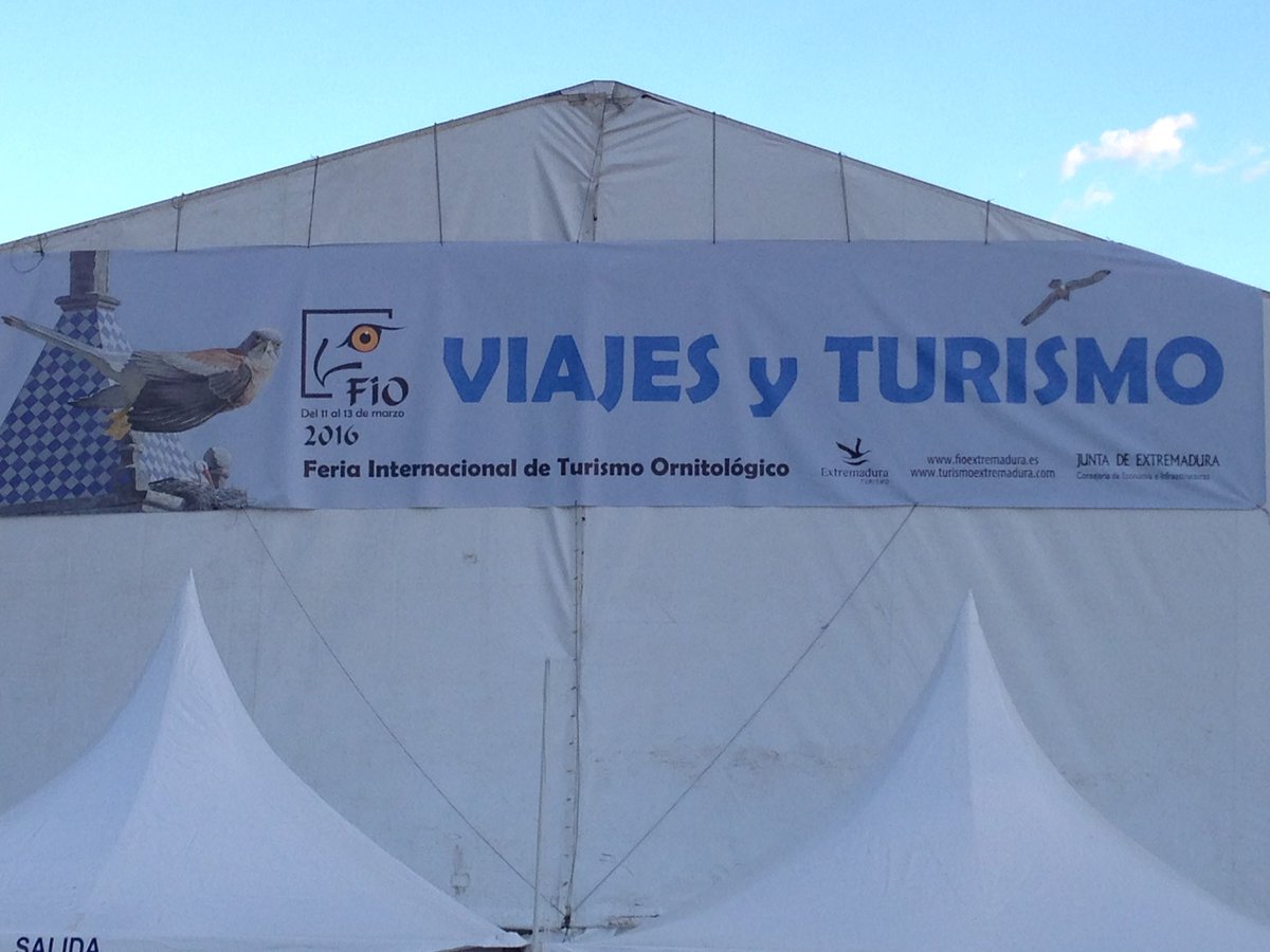 BirdingNavarra's tweet photo. Stand en FIO Extremadura listo para comenzar mañana #Navarra destino de naturaleza https://t.co/ndZhZOT5Ez