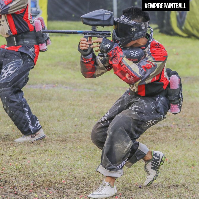 empirepaintball's tweet photo. The #AxePro, ready to rock at all times. @gosportslive @NxlPaintball #paintball #empirepaintball https://t.co/XbIp3Ln3Xh