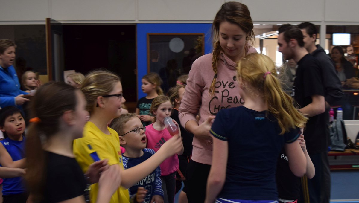 _Atak55_'s tweet photo. Vriendjes- en vriendinnetjesdag. 9 maart 2016. Sportcentrum Waspik. #sportplezier 
@_Atak55_ https://t.co/eGRAmQrx92