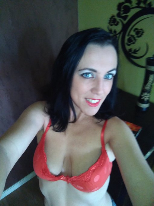 Retour de shooting mes ch&eacute;ris !! #happy #photo #sexy #porn #kiss https://t.co/V14plgrN0y<a href="/tag/happy"class="tags">#happy</a><a href="/tag/photo"class="tags">#photo</a><a href="/tag/sexy"class="tags"><span>#sexy</span></a><a href="/tag/porn"class="tags"><span>#porn</span></a><a href="/tag/kiss"class="tags"><span>#kiss</span></a>