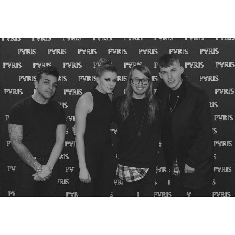 jtxbrennan's tweet photo. 'Cause I think you're a saint and I think you're an angel #pvris #pvrisvip #wonderfulvip #WINTOURISCOMING #msg https://t.co/Io8bwHLSgb