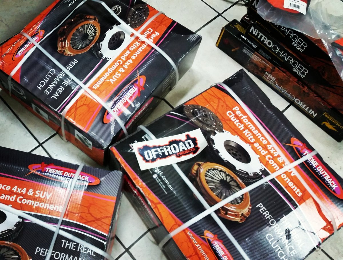 OffroadProjects's tweet photo. Shipping Out! Embraiagens bravas para TD5.
#OffRoadProjects #xtremeoutback https://t.co/OmV6VCHU3R