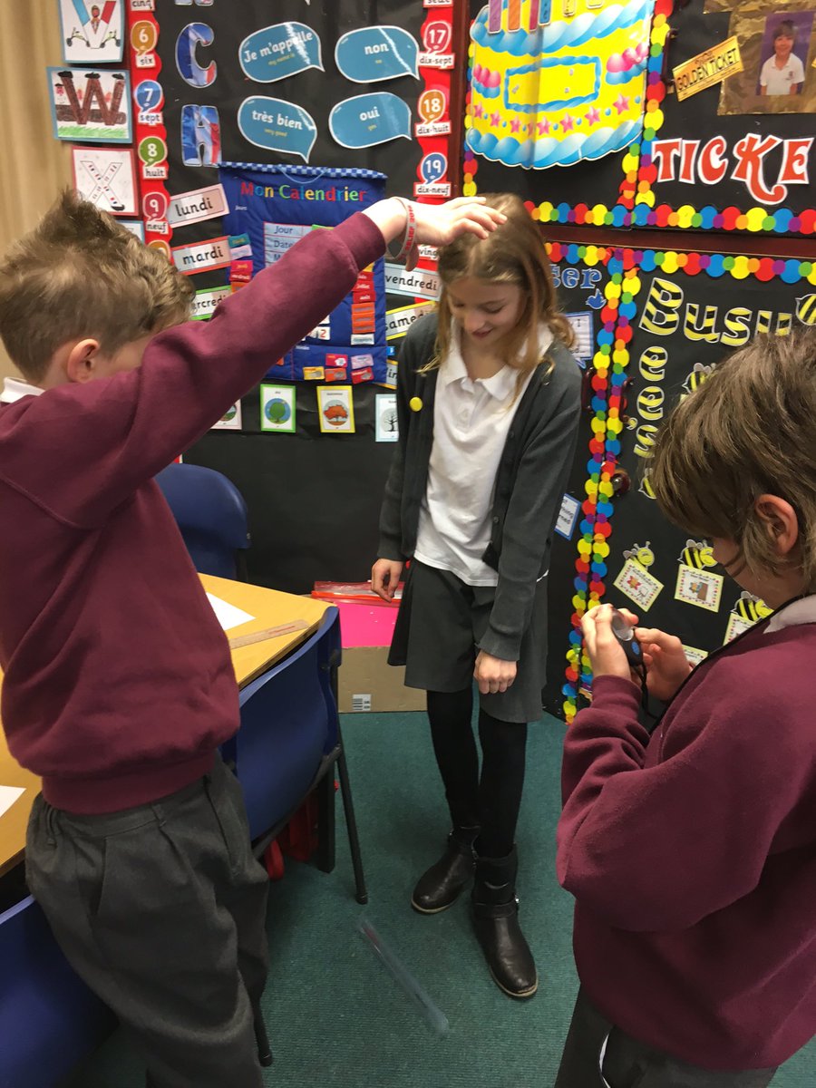 Comely_P5's tweet photo. Today we learned how quickly our brain sends messages around our body! #reactiontimes! #howquickareyou? https://t.co/wekqKklv8n