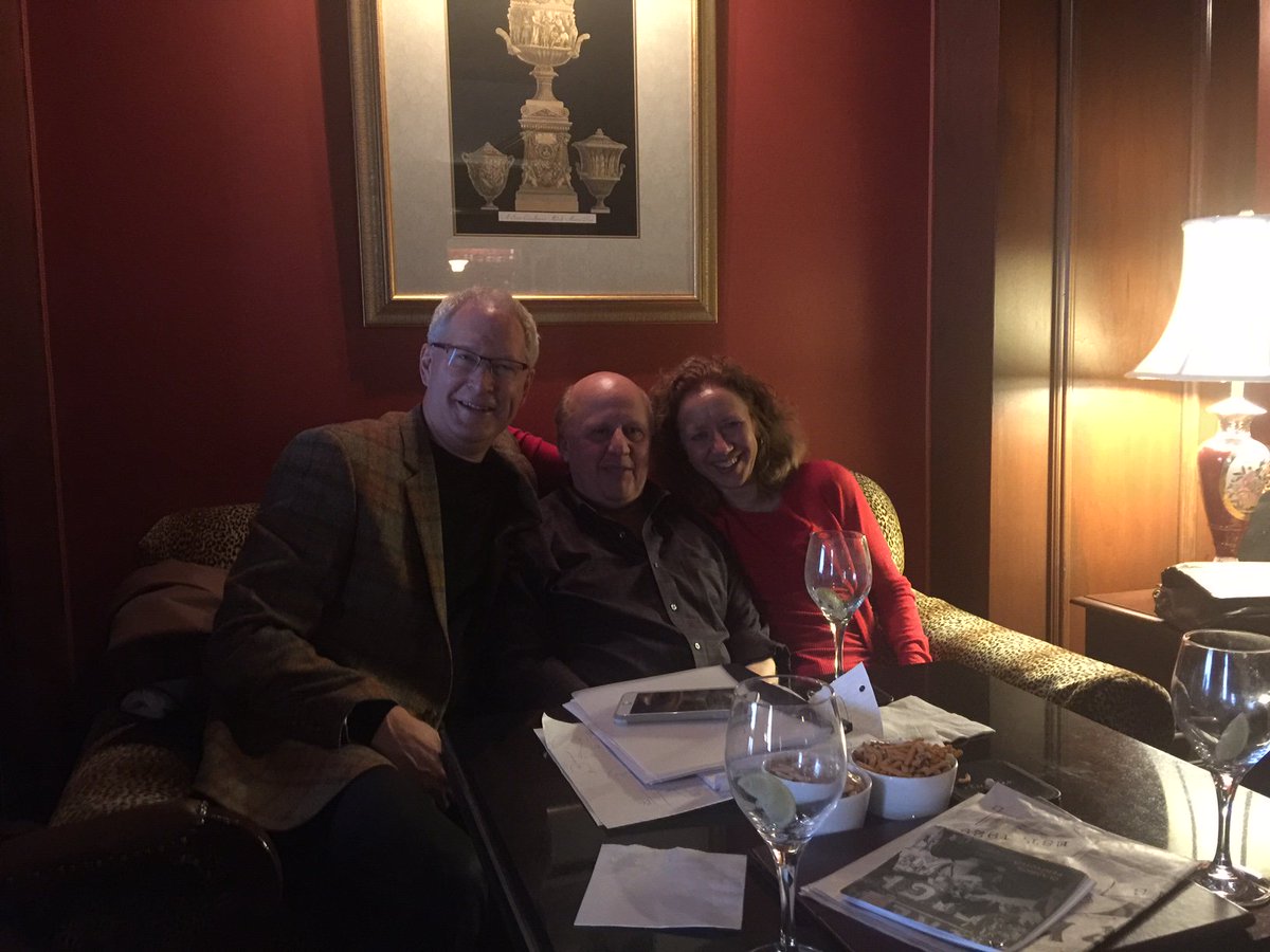 Lightcoreinc's tweet photo. Great meeting w @IAmSuzanneWest of @ImagineaEnergy &amp; Craig Clydesdale of OOMenergy last week! #TransformationTrio https://t.co/RFZxsiuYGj