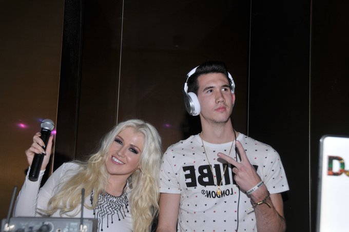 Life isn't a matter of milestones, but of moments. #throwbackthursday 2 @OfficialJACKEL n @IamNikkiPhoenix<a href="/tag/throwbackthursday"class="tags"><span>#throwbackthursday</span></a>