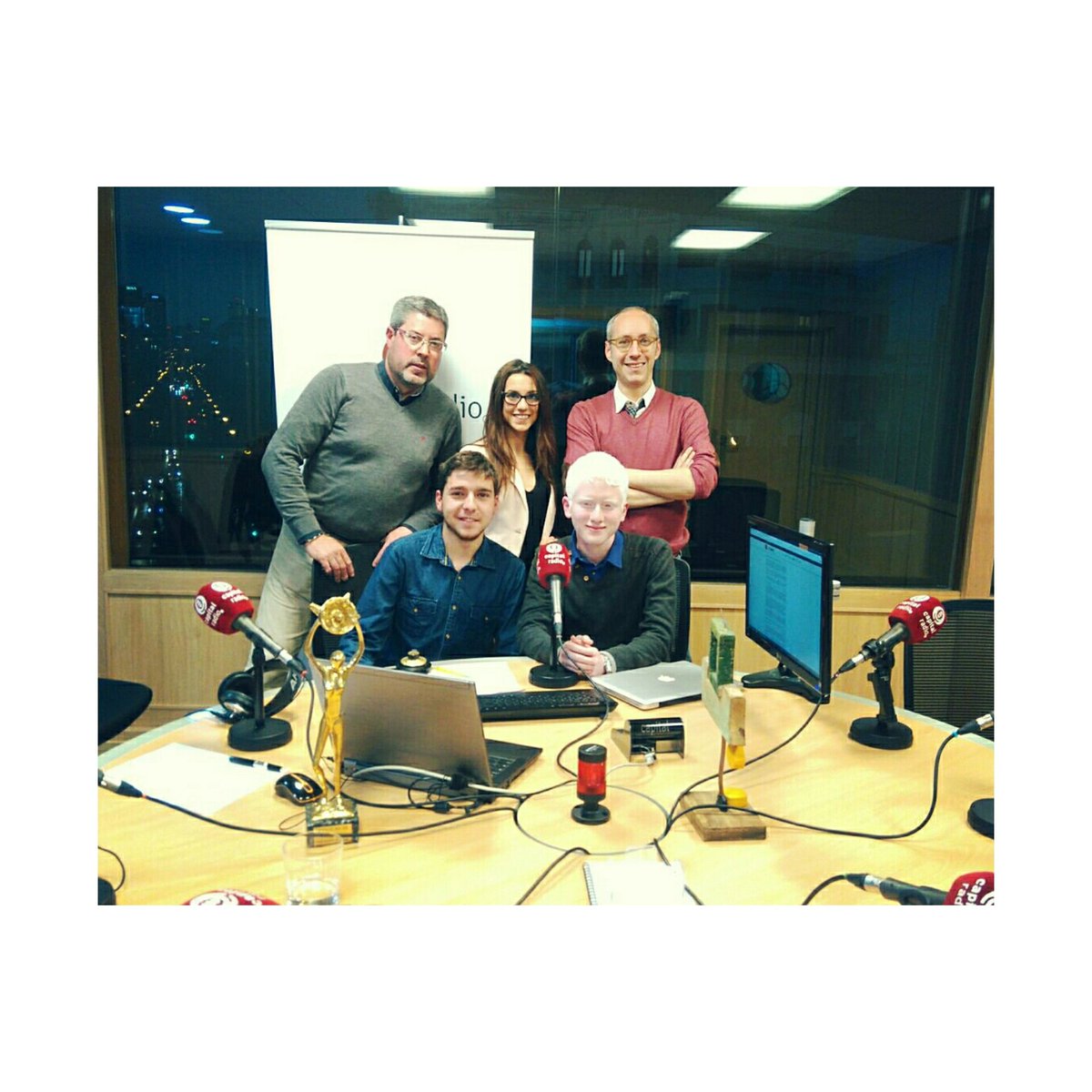 Mariia97's tweet photo. Gracias por la invitación, ha sido un placer colaborar hoy en #afterwork #capitalradio https://t.co/CuSSpK5Yd4