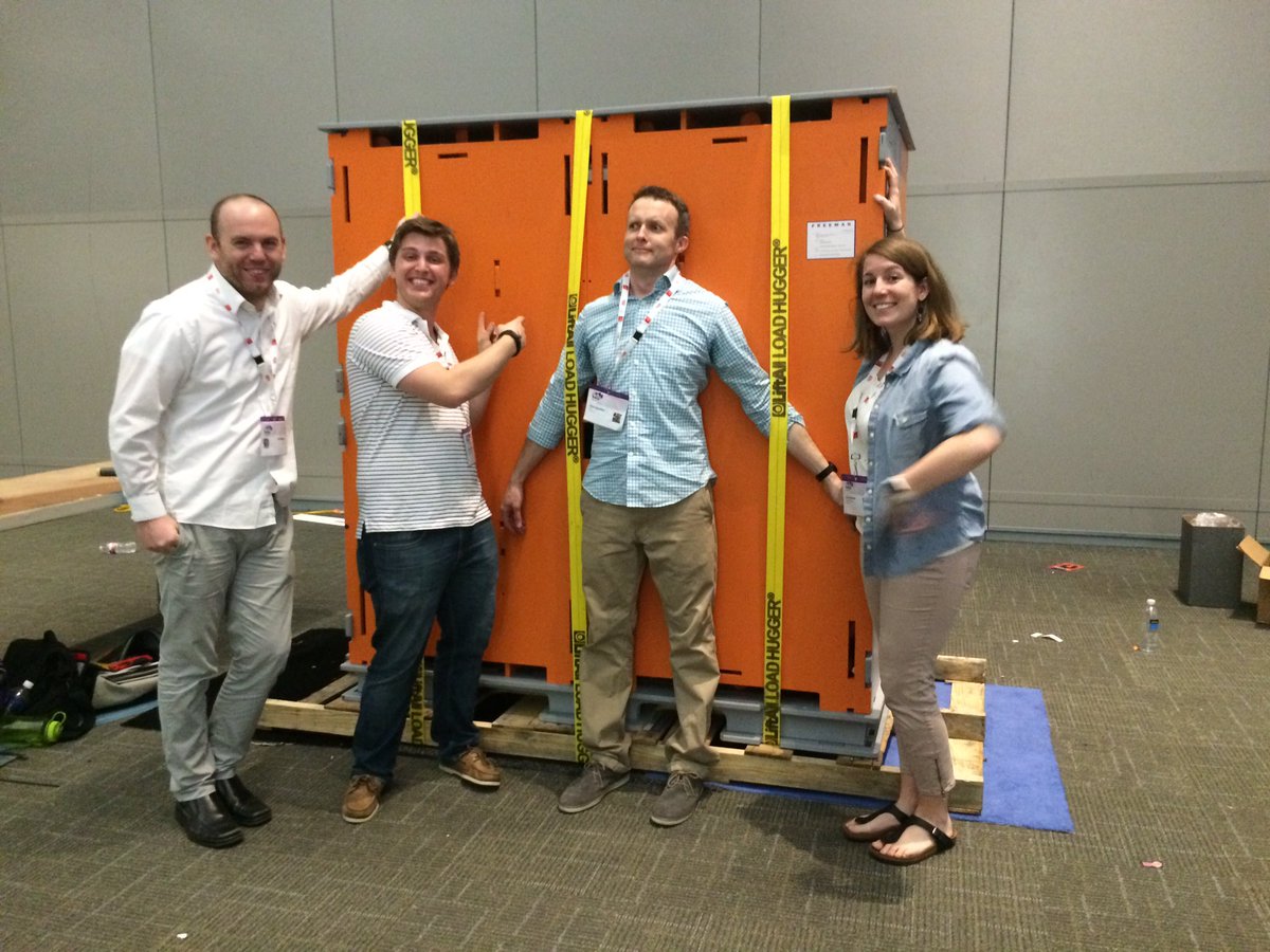 ExploKristi's tweet image. Pack it up, pack it in! Sending our Creative Director home in style... #SXSWedu  #explofraido