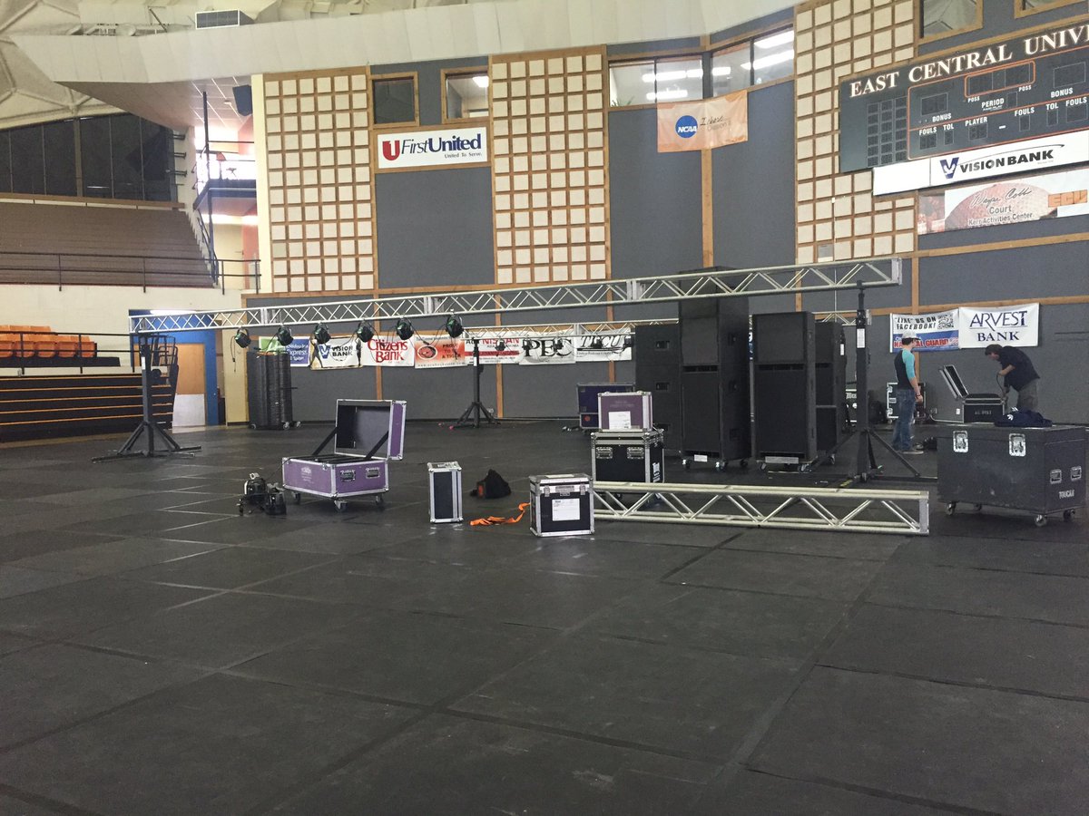 ECUTigerOCI's tweet photo. Setup is underway. T-minus 6 hours and counting! #RockTheDome2016 with @KalinAndMyles 🙌🎉 https://t.co/fVcLV5e3m8