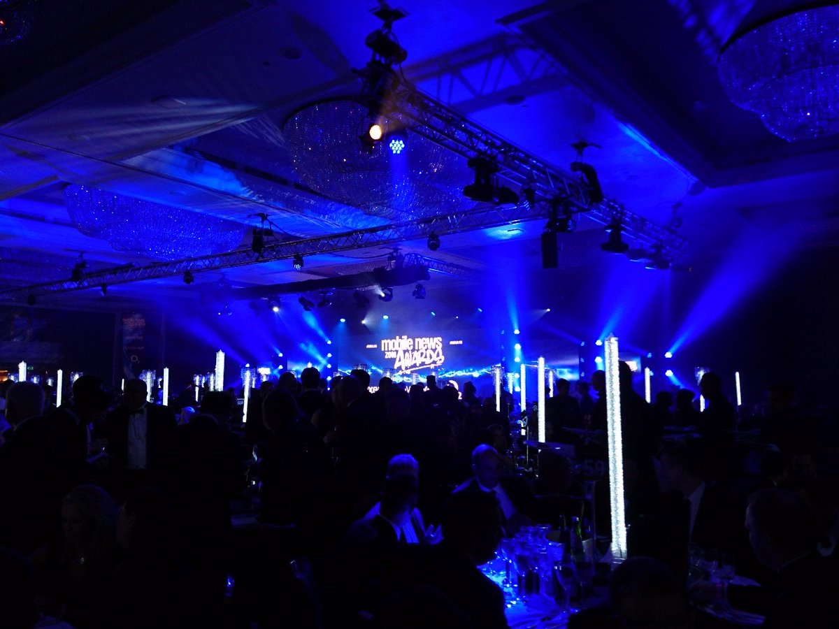 WhatMobile's tweet photo. We are at the Mobile News Awards! #MNA16 https://t.co/AxPplXPuFw