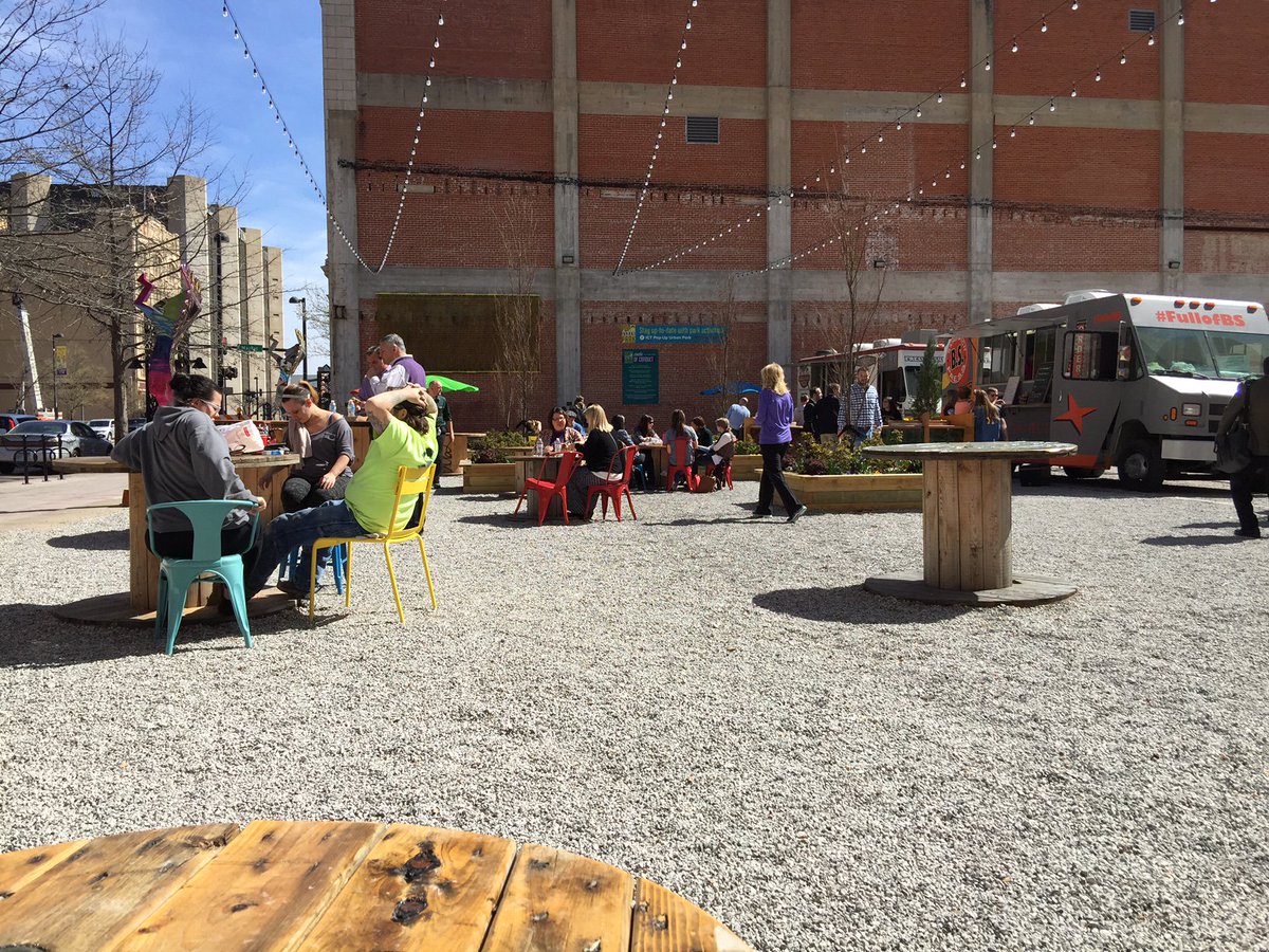SWPaperCo's tweet image. It's excellent weather in the #ICTPopUpPark! SWP supports local businesses with our food service supplies options!