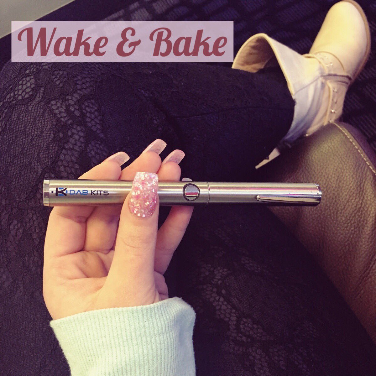 DabKits's tweet photo. The Stealth pen is perfect for no-hassle hazy mornings π¨ #wakeandbake #dabkits #vape https://t.co/EjAmdfeVsx