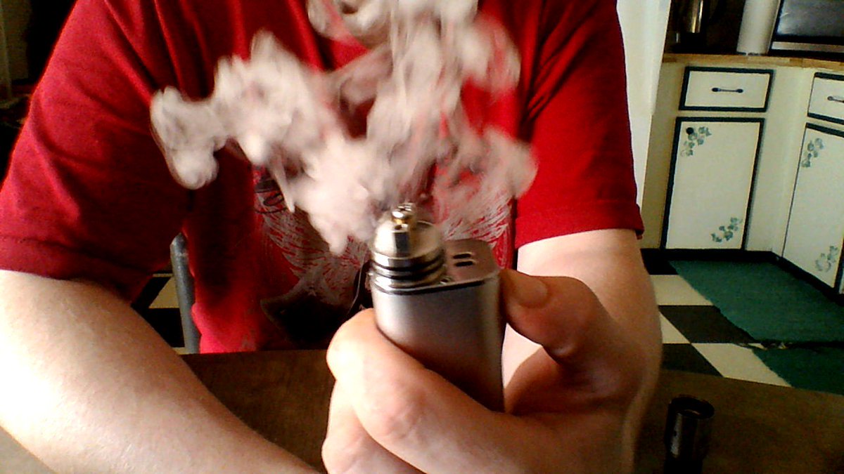 Karnage0626's tweet photo. #CoilPorn, #DarkHorse, #0.36ohms, #35watts, #3.54volts https://t.co/6gxYSKZJKx