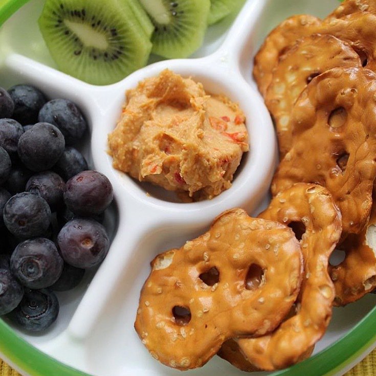 OXOTot's tweet photo. Our Instagram follower @jshade77 used her #OXOTot #DividedPlate to make this #healthy #snack for her little one! https://t.co/B4CdsYlvnm