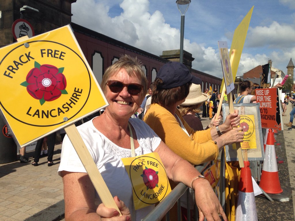 frackfreelancs's tweet photo. Join us 9.15am tomorrow outside Blackpool FC to say We Are Not For Shale! #dontfracklancs #dontfrackdemocracy https://t.co/34GOmi92Jg