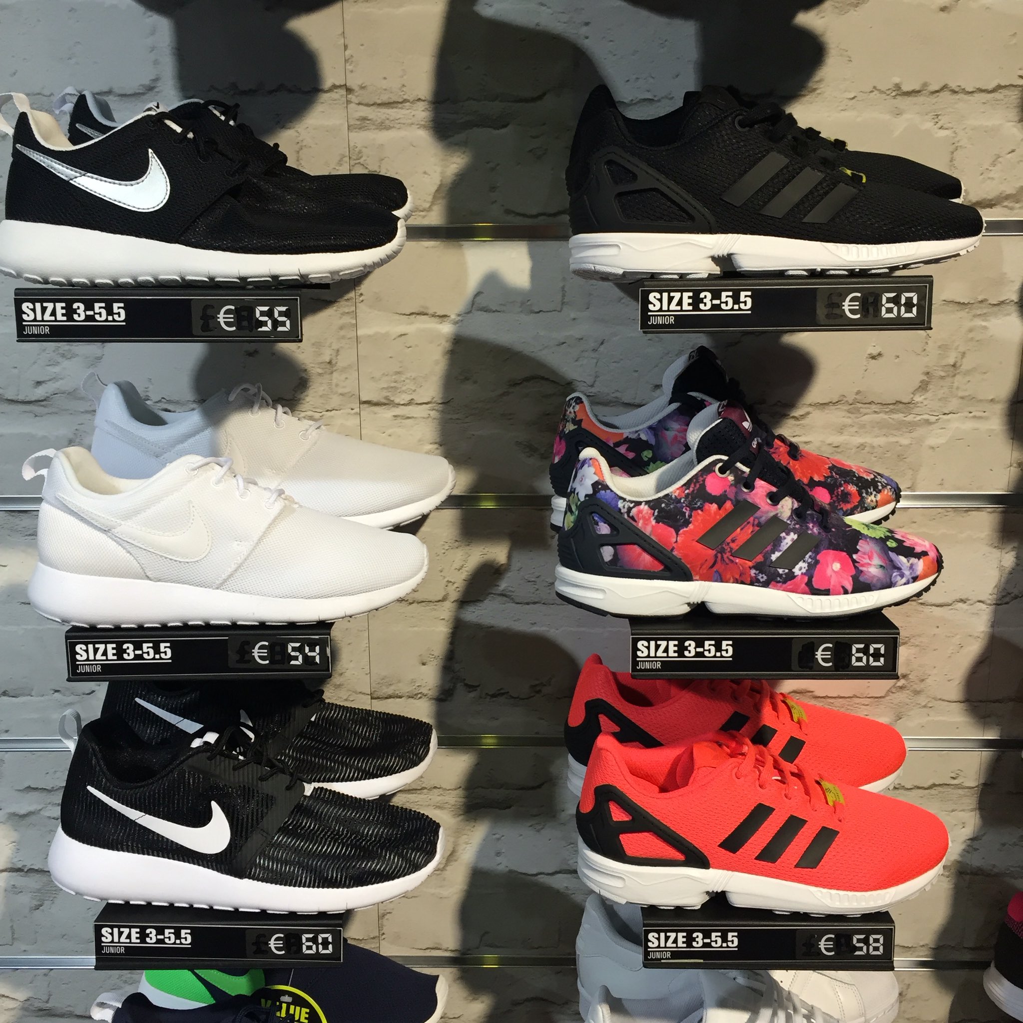 Zx flux clearance junior size 5.5