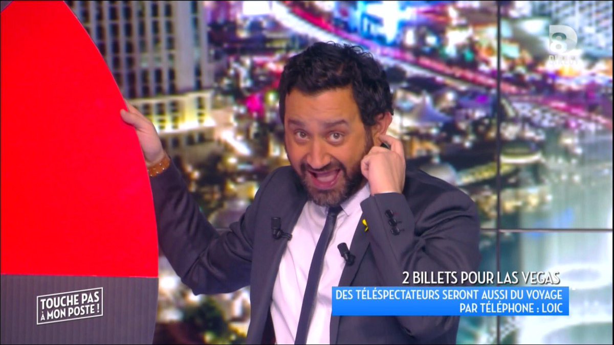 TBT9_W9's tweet photo. Allez Baba offre quand-même le voyage à Loic ! Il part à Las Vegas avec l'équipe ! #TPMP #JeuTPMP ✈️🎰 https://t.co/gu4kkaGZbq