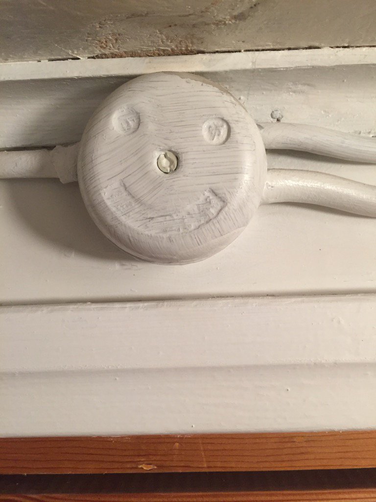 anssialfredo's tweet photo. @FacesPics  happy electronics https://t.co/pBHAGTMHqv