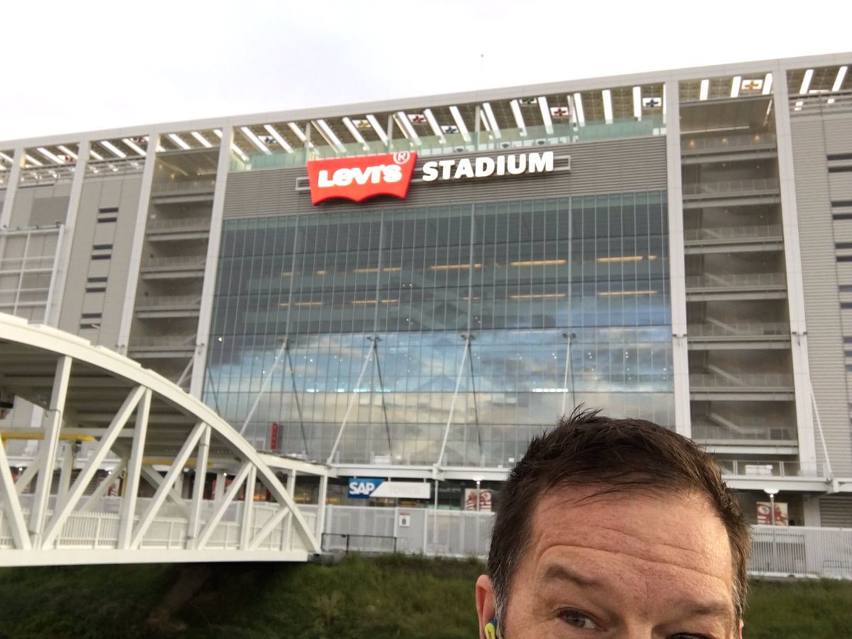 Run_SteveC's tweet image. #SuperBowl50 #running "Super" run by #levistadium