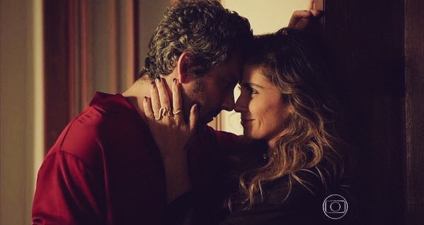 mermaidevee's tweet image. "We keep this love in a PHOTOGRAPH, we made these memories for ourselves"🎶❤️