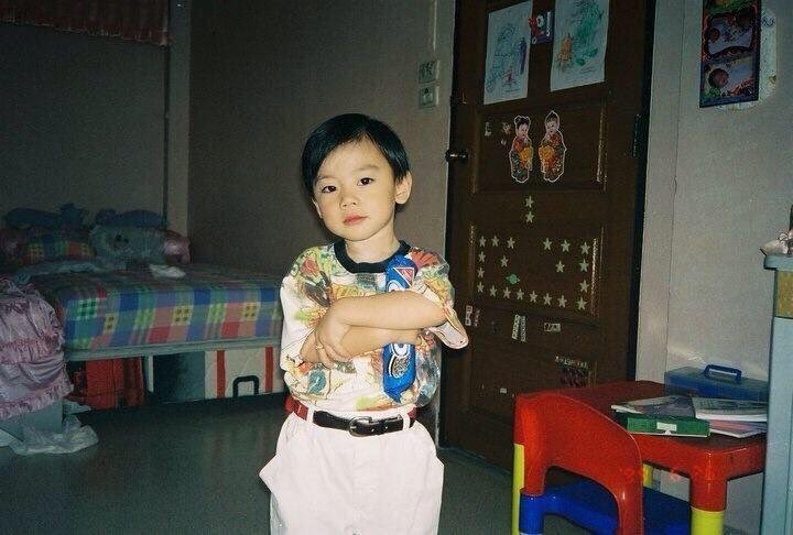 __tenbot's tweet photo. @AGC930814 俺が天使だった時代ですかね？まぁ俺が生まれて20年間天使じゃなかった時代なんて1秒たりともないんですけどねハハハ！ https://t.co/zGiL1I2c4J