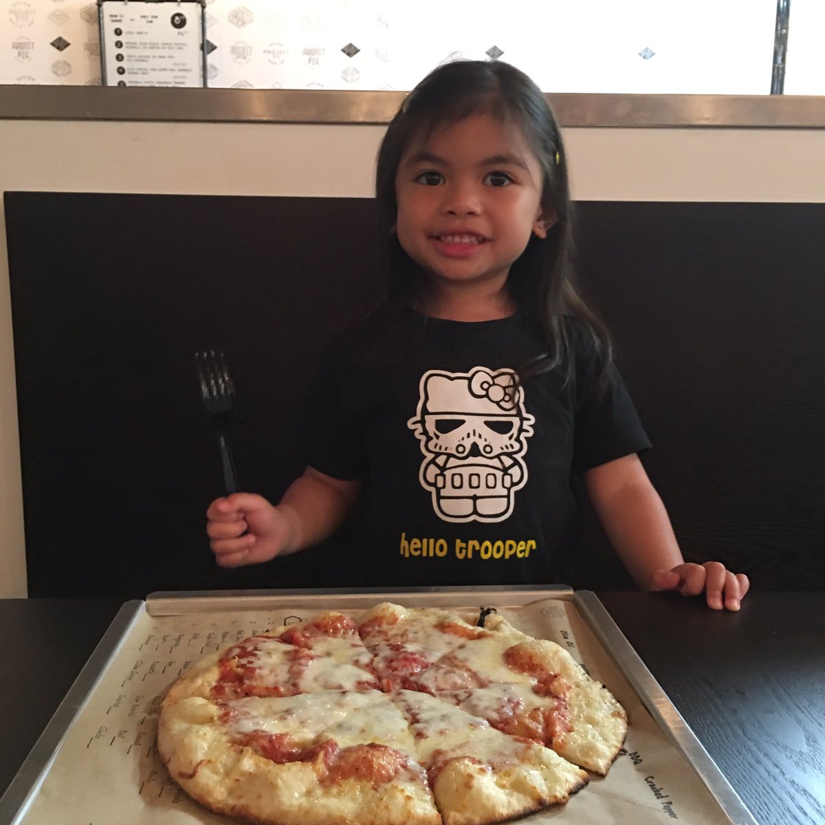 Teacher_Apes's tweet photo. Dinner date with this cutie. #hellokitty #starwars #hellotrooper #projectpie https://t.co/Jw3NdHOo1c