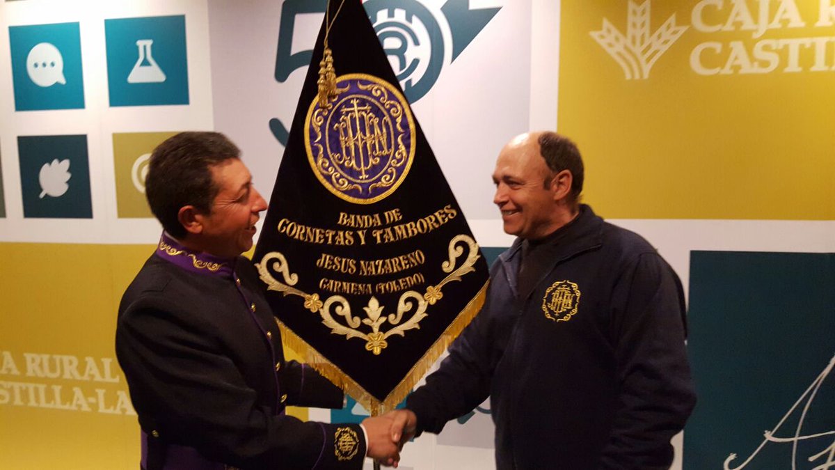El domingo se realizó el cambio de banderín Felipe deja el banderín para pasarse al fliscorno.Ufe le coge el testigo