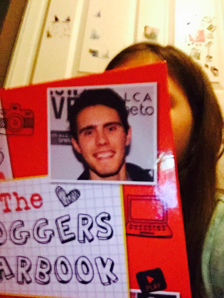 RileyStevensonx's tweet photo. Riley like to read a book sitting in a small toy box https://t.co/6IVJxtLEzB
