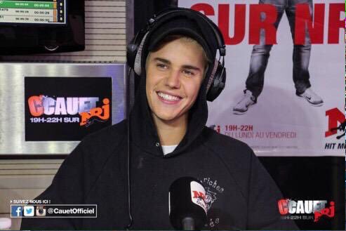 BELIEBERZLUXO's tweet photo. começou a pwt / não tem ollg #ContinueWithOLLG https://t.co/H64M9gcHTL