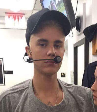 BELIEBERZLUXO's tweet photo. começou a pwt / não tem ollg #ContinueWithOLLG https://t.co/H64M9gcHTL
