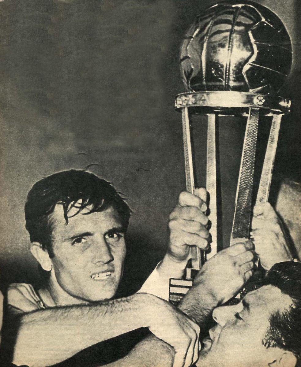 RacingClubENG's tweet photo. Sadly, we have confirmed that Roberto "el Mariscal" Perfumo passed away. He will live forever between us THANK YOU. https://t.co/OLunHuJj2h