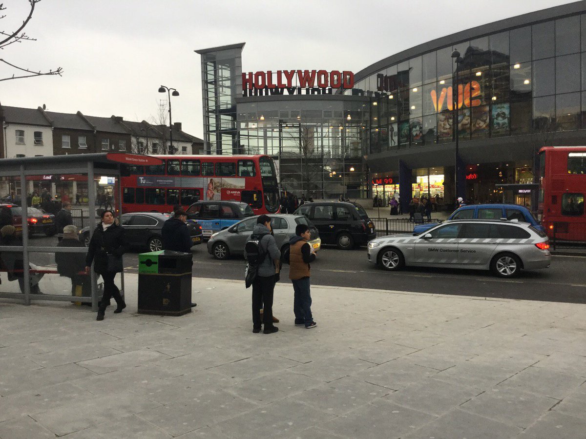 GeorgiaPGraham4's tweet photo. Hollywood Cinema@StudyingLondon #wk4 #S4 https://t.co/uQBRZBCkZg
