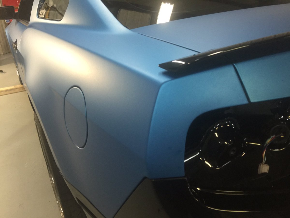 Color change 2012 Mustang 😎 
Light #Bluemetallic @3MGraphics 
#3mcertified &amp; #3mpreferred
GraphicInstallations.com