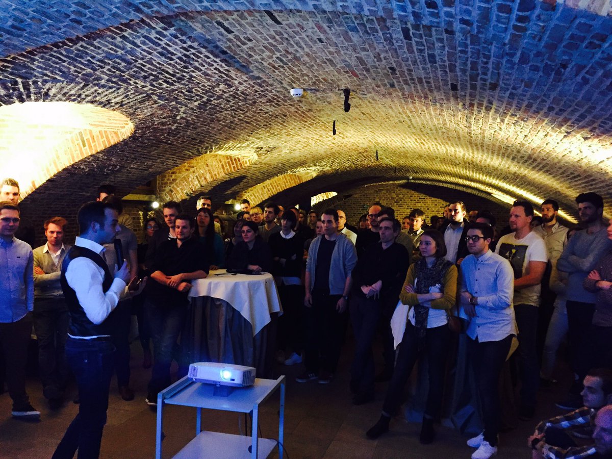pdm_be's tweet photo. Full house at 2016 first design meetup. Thumbs up for @littlemissrobot @startitkbc @ThomasMarzano @nielsdekeizer https://t.co/AuuL0T2507